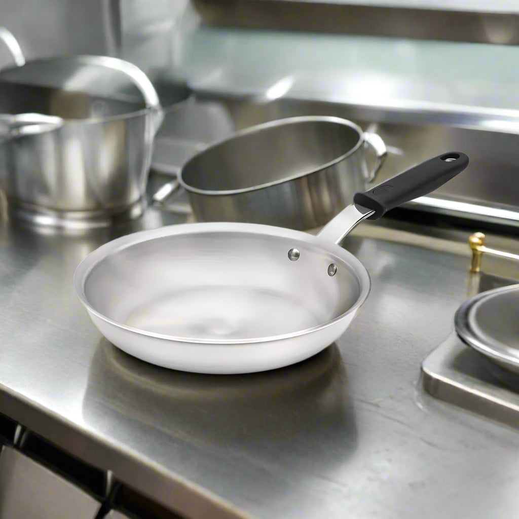 Vollrath Wear-Ever Aluminum Natural Finish Fry Pan 8" 672108