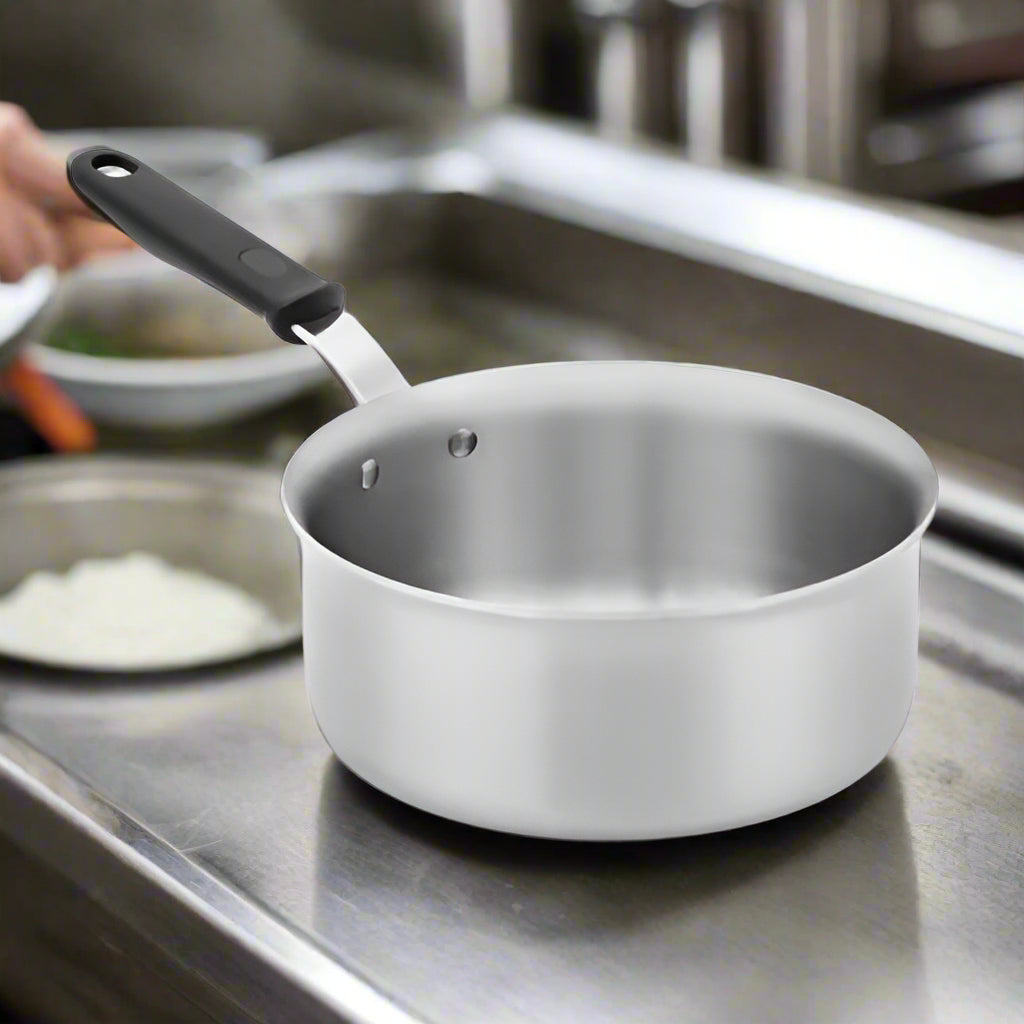 Vollrath Tribute 3-Ply Stainless Steel Sauce Pan 2.5 Qt. 702125