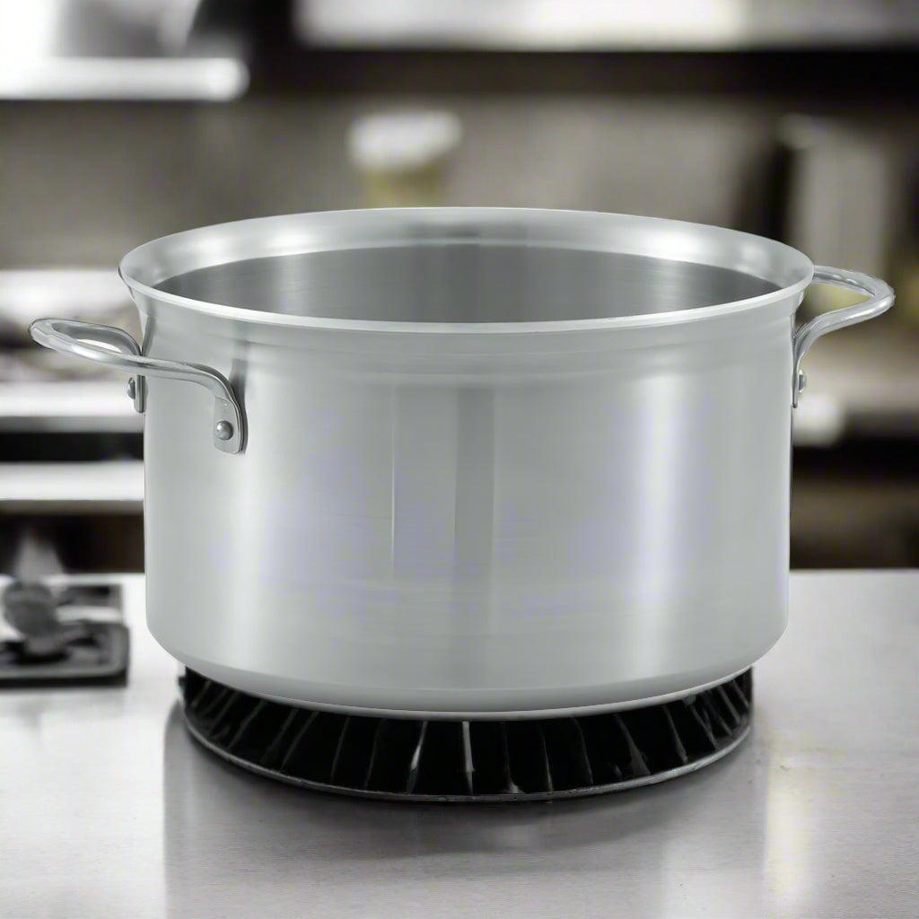 Vollrath Tribute 3-Ply Stainless Steel Interior Sauce/Stock Pot 16 Qt. 77522
