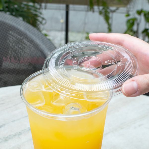 Cold Cup Lid With Slot For 32 oz. Cups - 1000/Case