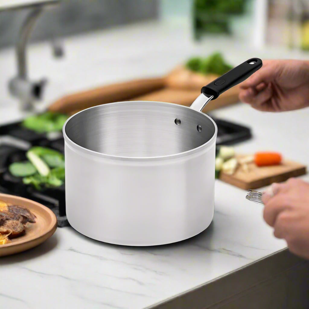 Vollrath Wear-Ever Aluminum Natural Finish Sauce Pan 6.5 Qt. 692165