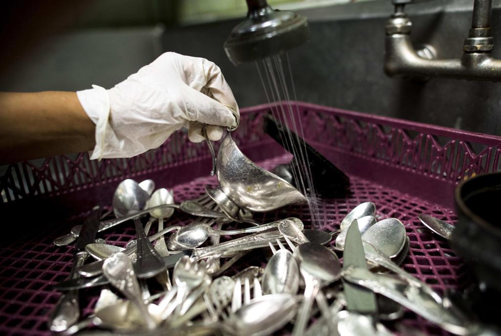 Chefs Say A Dishwasher Can Make or Break A Restaurant