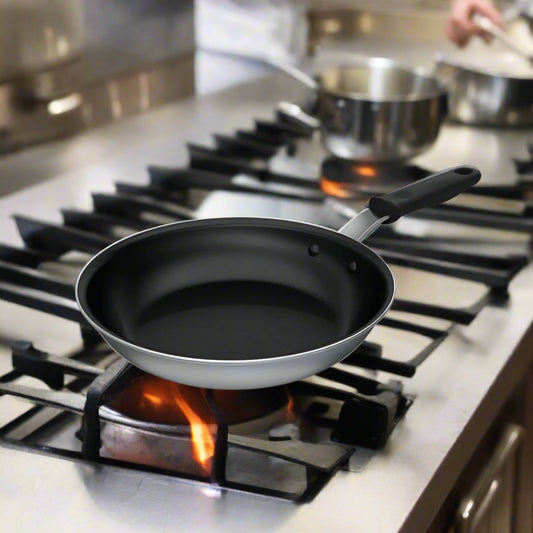 Vollrath Tribute 3-Ply Nonstick Coating Fry Pan 8" 692408