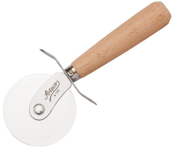 Ateco Pastry Cutter With Wood Handle 2.5" 1392