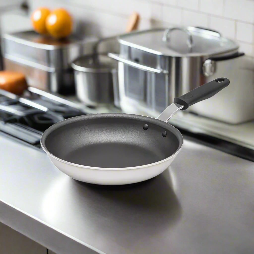 Vollrath Wear-Ever Fry Pan Aluminum Nonstick Coating 8" 672408