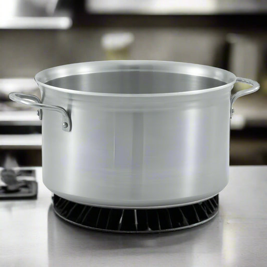 Vollrath Tribute 3-Ply Stainless Steel Interior Sauce/Stock Pot 16 Qt. 77522