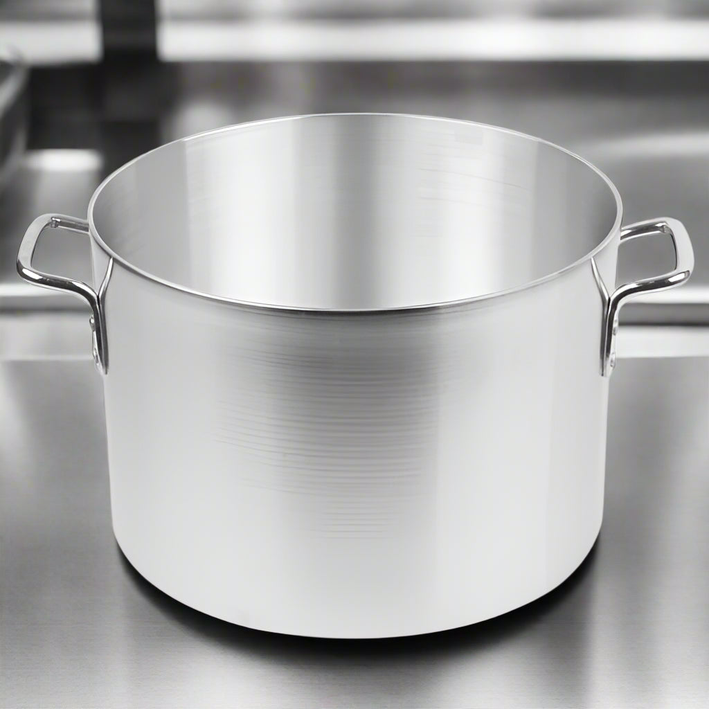 Vollrath Tribute 3-Ply Stainless Steel Interior Sauce/Stock Pot 12 Qt. 77521