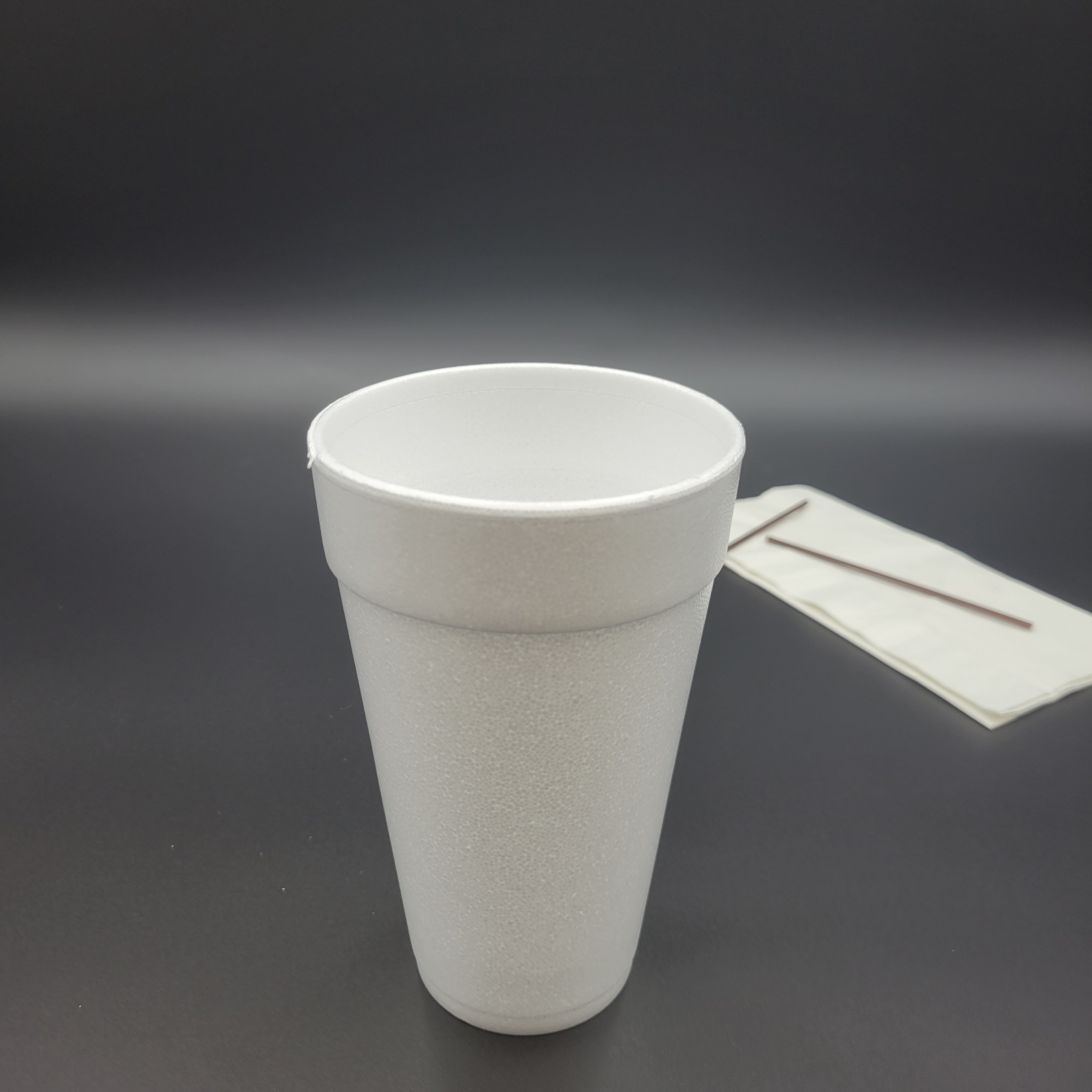 Dart Mfg. White Foam Cup 20 oz. 20J16 - 500/Case