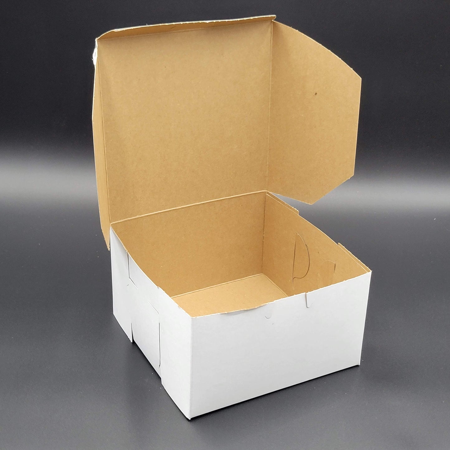 Bakery/Cake Box Lock Corner White 7" x 7" x 4" - 250/Case