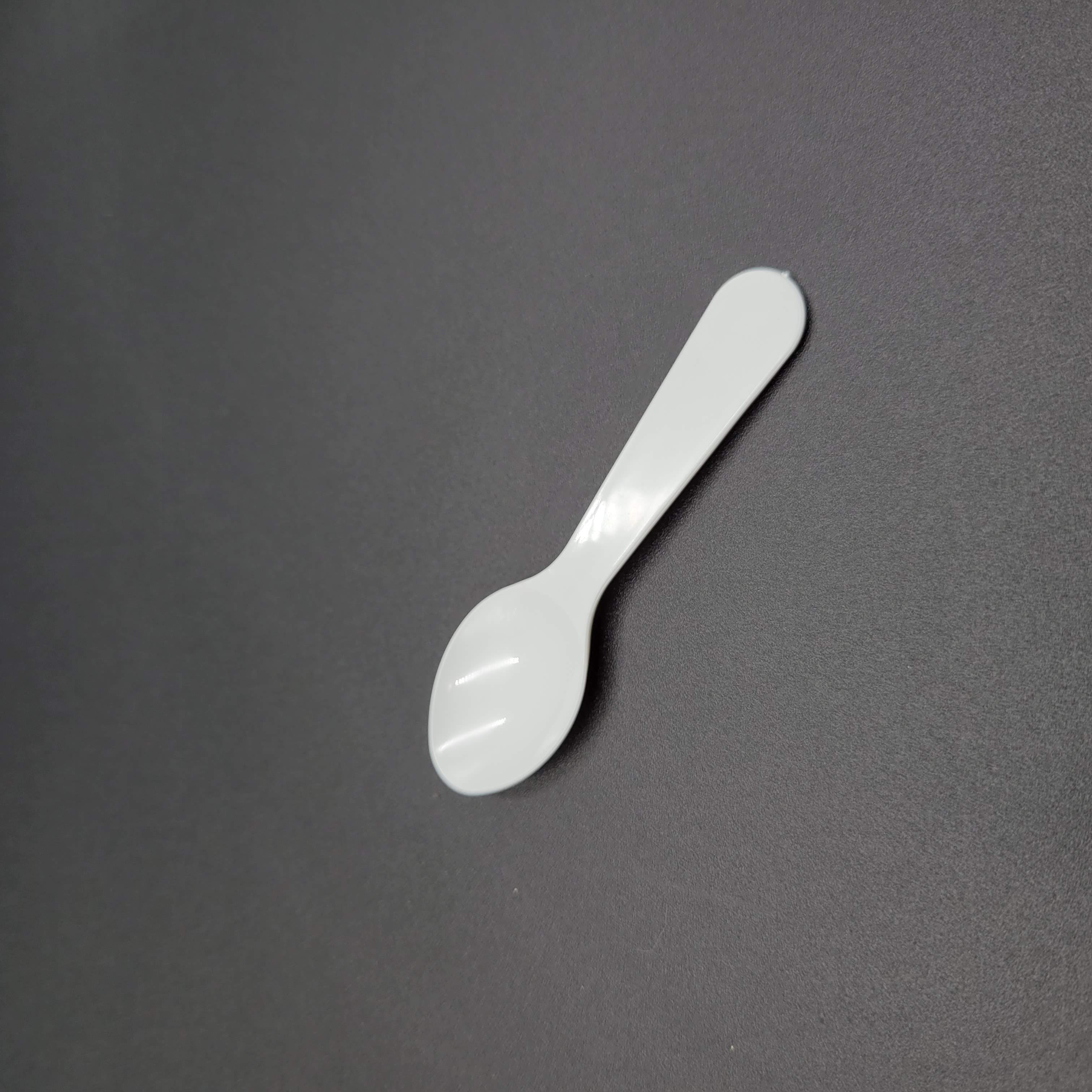 Medium WT Bulk PP White Taster Spoon - 1000/Case