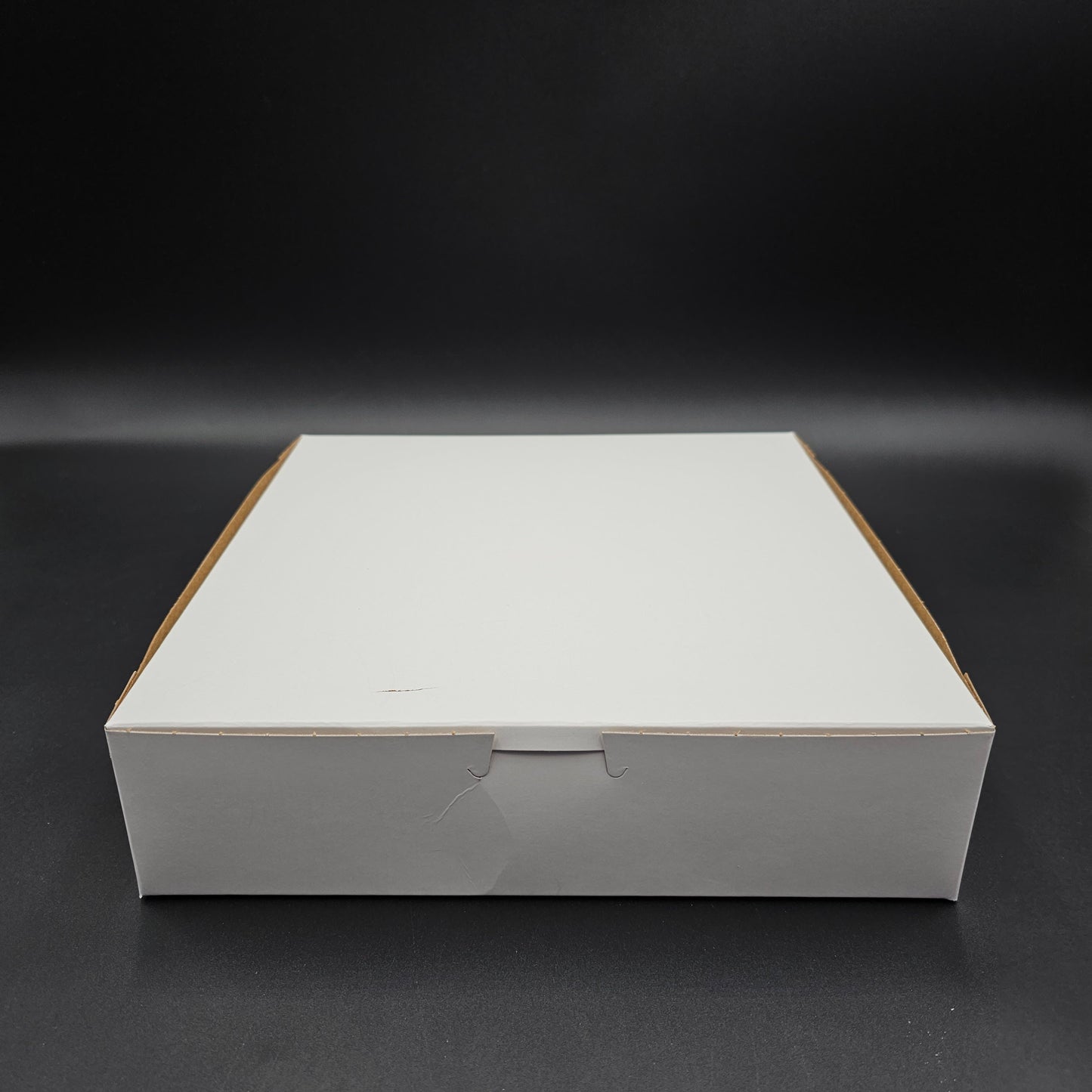 Bakery/Cake Box Lock Corner White 10" x 10" x 2.5" - 250/Case