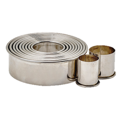 superior-equipment-supply - Winco - Stainless Steel Round Cookie Cutter Set
